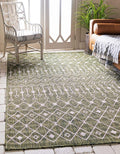 Unique Loom Outdoor Trellis Collection Area Rug - Tribal Trellis (6' 1" x 9' Rectangle, Green/ Natural)