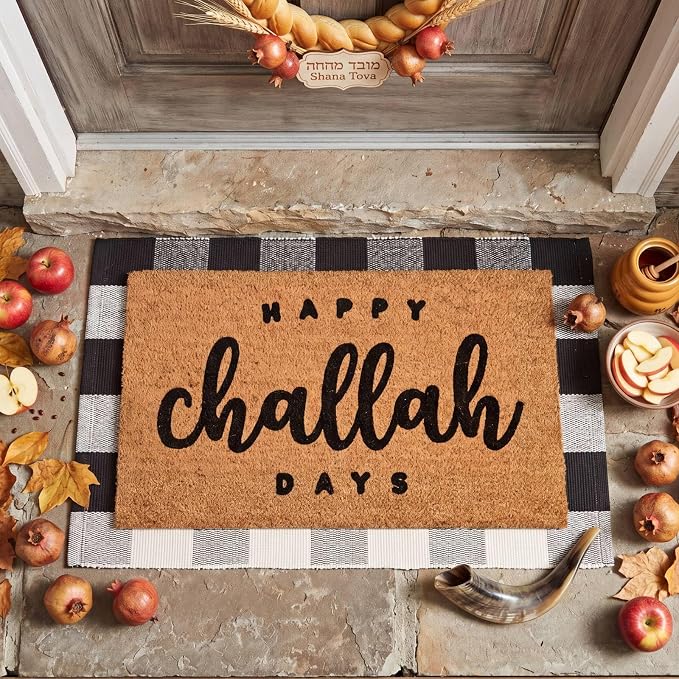 Moucuny 2 Pcs Hanukkah Doormat Set, Happy Challah Days Coir Welcome Mat with Plaid Rug, Outdoor Entryway Rug for Housewarming and Hanukkah Gift Decor, 16x28 & 24x35 Inches