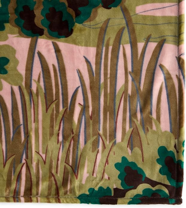 Vera Bradley Women's Fleece Throw Blanket – Soft Plush Blanket for Couch, Bedroom & Home Décor