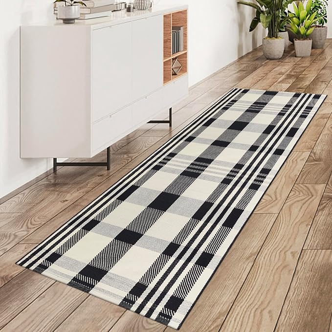 Buffalo Plaid Runner Rug Black and Off White 2x6 Hallway Runner Rug Cotton Woven Rug Farmhouse Checkered Runner Rug Washable Runners for Entryway Kitchen Laundry Room Bedroom Living Room