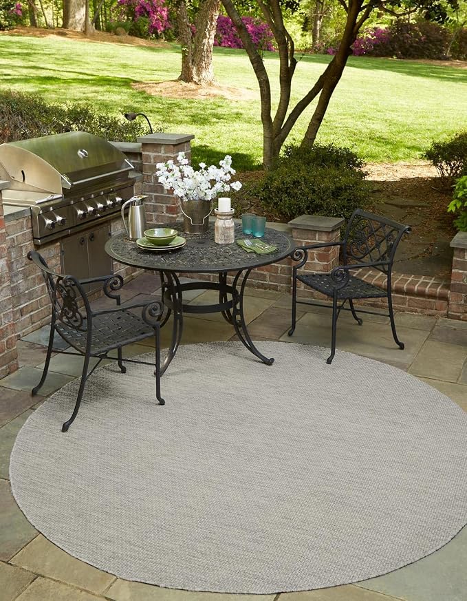 Unique Loom Outdoor Solid Collection Area Rug (10' Round Light Gray/Ivory)