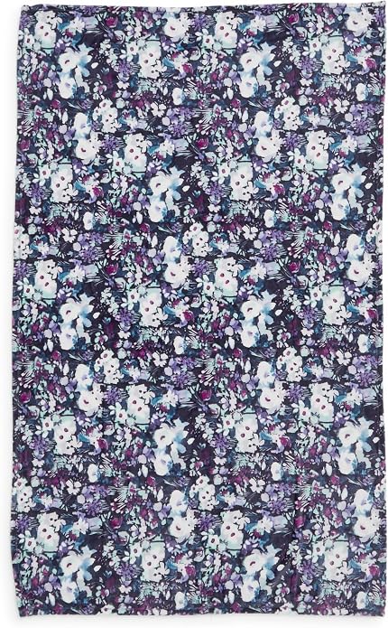 Vera Bradley Women's Fleece Throw Blanket – Soft Plush Blanket for Couch, Bedroom & Home Décor