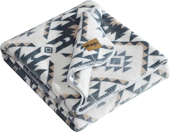 Wrangler - Twin Size Blanket, Super Soft & Reversible Plush Fleece Bedding, Throw Blanket for Couch or Bed (Dakota Grey)