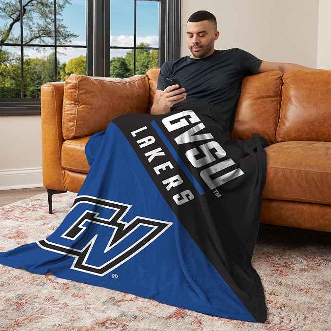 Northwest NCAA Silk Touch Throw Blanket, Ultra Soft Plush Polyester, Lightweight Warm Decorative Fan Gift, 46 x 60 in