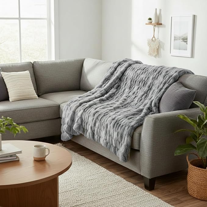 Lavish Home Oversized Ruched Faux Fur Blanket - 60x80-Inch Plush Polyester Faux Fur Queen-Size Throw for Sofas and Beds - Luxurious Bedding (Silver)