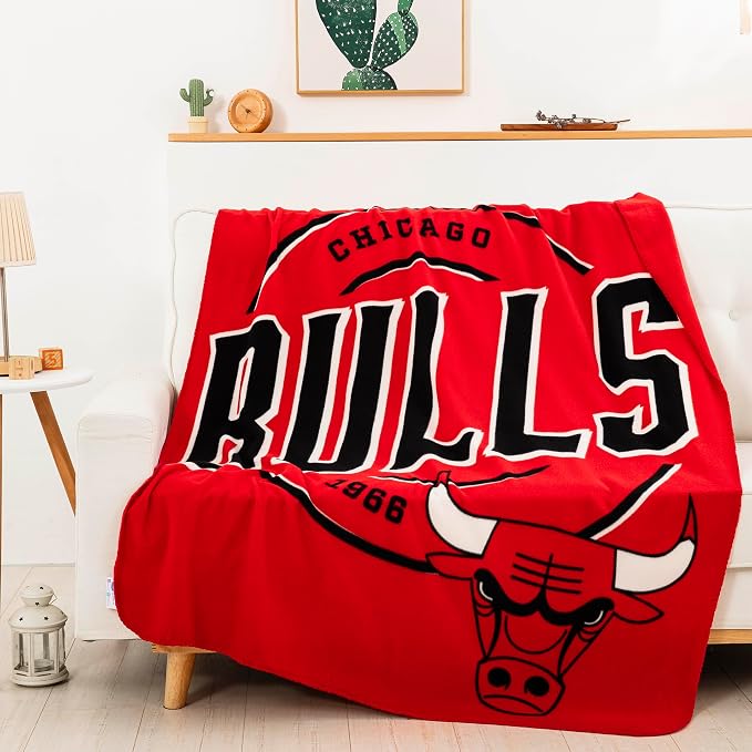 Northwest NBA Chicago Bulls Unisex-Adult Fleece Throw Blanket, 50" x 60", Campaign