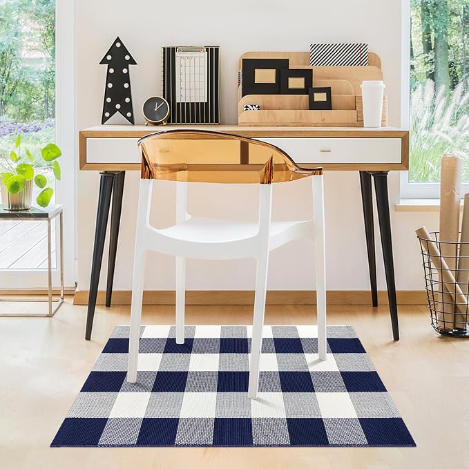 Buffalo Plaid Outdoor Rug 2x3 Cotton Woven Navy and White Checkered Doormat Washable Front Porch Mat Fall Layered Carpet for Indoor Outdoor Entryway Farmhouse Decor Area Rug