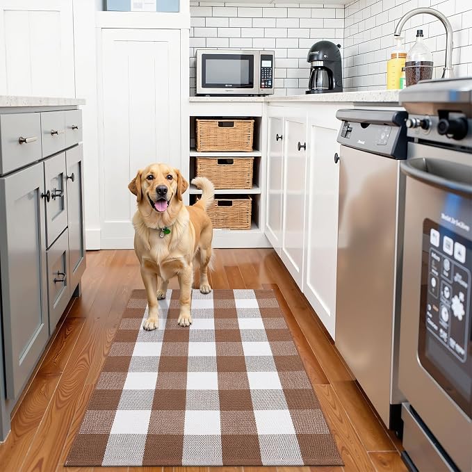 OLANLY Buffalo Plaid Rug 2'4" x 3'7" (27.5" x 43") | Coffee and White Cotton Checkered Doormat, Washable Indoor Outdoor Rug for Layered Front Porch, Kitchen, Entryway Decor