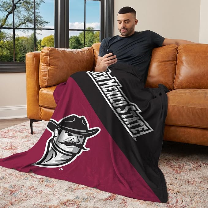 Northwest NCAA Silk Touch Throw Blanket, Ultra Soft Plush Polyester, Lightweight Warm Decorative Fan Gift, 46 x 60 in