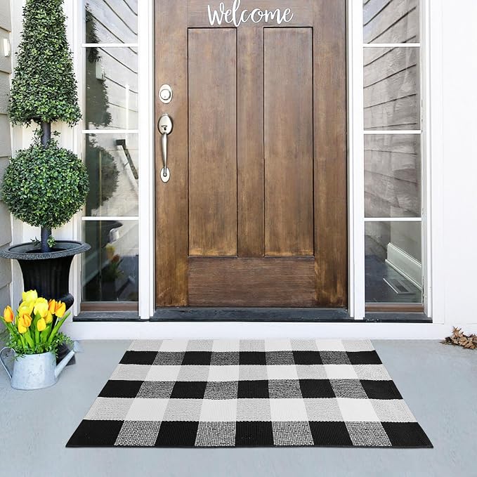 Buffalo Plaid Rug 2x3 Black and White Outdoor Mat Checkered Carpet | Cotton Woven Washable Front Porch Fall Layered Door Mats Carpet for Indoor Outdoor Entryway Farmhouse Decor