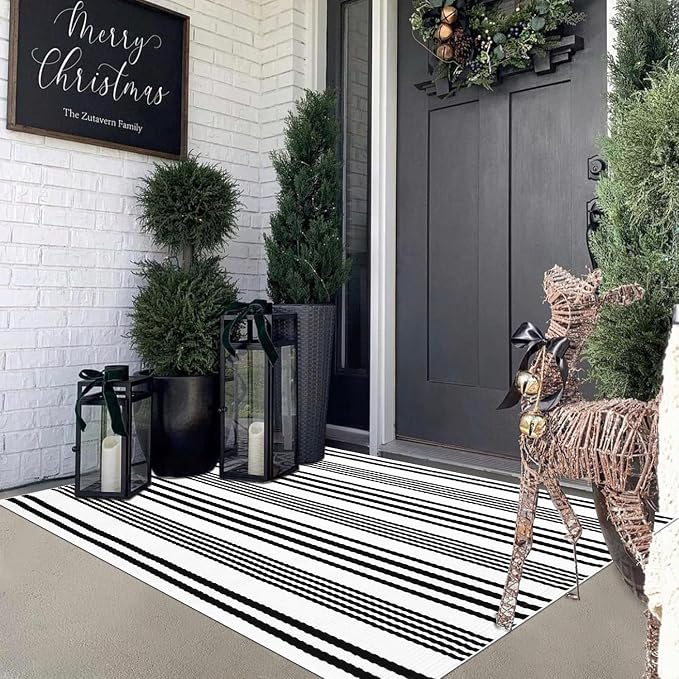 LEEVAN 4'X6' Black and White Striped Woven Cotton Reversible Outdoor Rug | Machine Washable Front Porch Rug, Entryway Door Mat, Indoor Layering Carpet for Balcony Farmhouse Laundry Patio