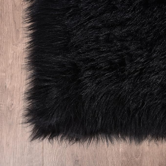 Goolela Black Round Rug 5ft Fluffy Fuzzy Sheepskin Carpet for Bedroom Living Room Black Circle Faux Fur Rug Shaggy Washable