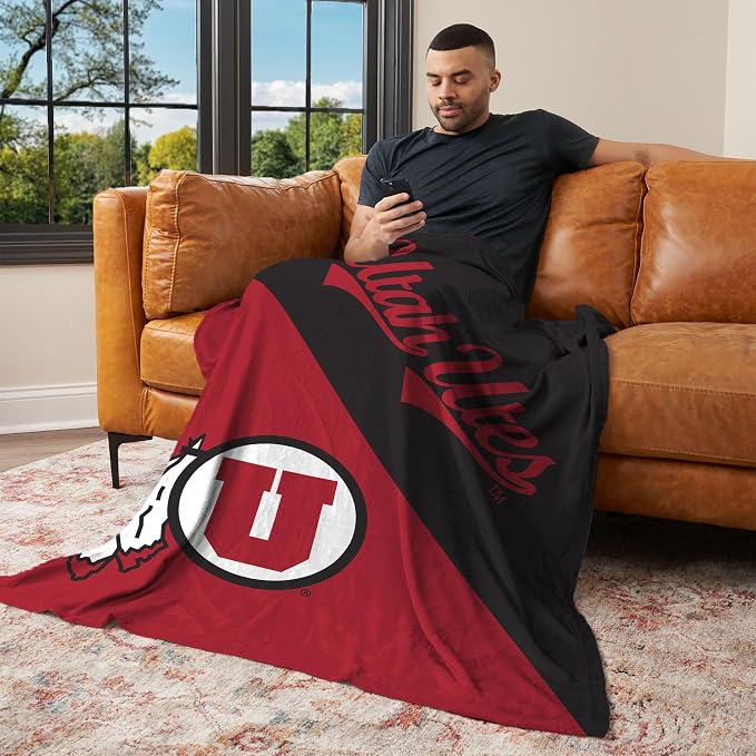 Northwest NCAA Silk Touch Throw Blanket, Ultra Soft Plush Polyester, Lightweight Warm Decorative Fan Gift, 46 x 60 in