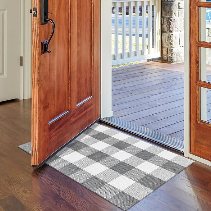 Buffalo Plaid Outdoor Rug 2x3 Cotton Woven Rug Grey and White Checkered Rug Washable Front Porch Fall Layered Door Mats Carpet for Indoor Outdoor Entryway Farmhouse Decor Area Rug