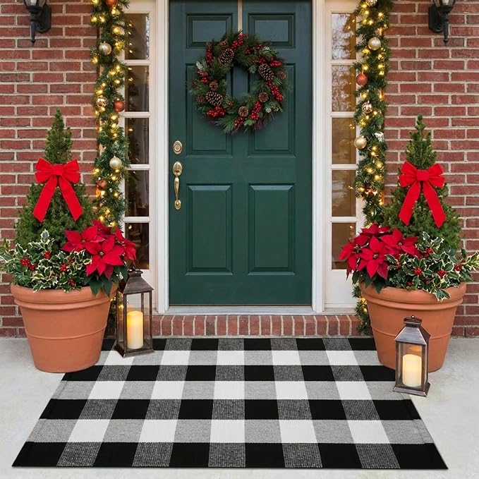 SEEKSEE Buffalo Plaid Outdoor Rug 27.5x43 Black and White Front Door Mat, Layering Rug for Porch, Washable Doormat, Cotton Area Rug for Outdoor Entrance Entryway Patio Porch Decor