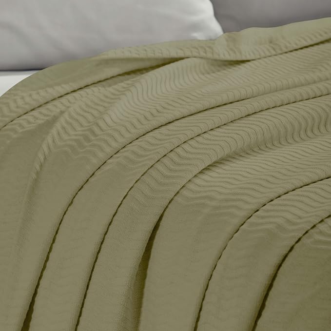 Superior JENA Cotton Blanket, for Picnic, Beach, Traveling or Camping, Bedroom Decor, Essentials, Cover for Bed, Couch, Lounging, Textured Jacquard, Modern Chevron Woven Blanket, Full/Queen, Sage