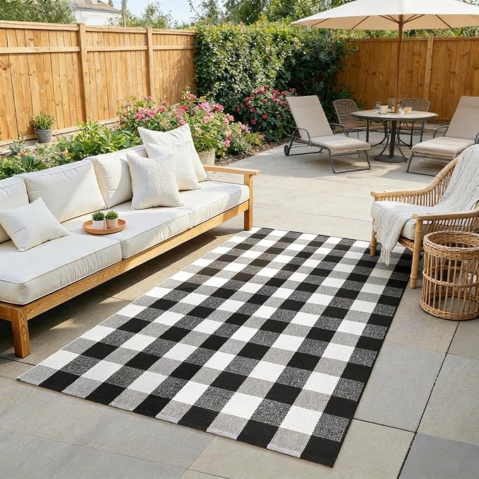 Buffalo Plaid Rug 4' x 6', Black and White Washable Farmhouse Checkered Rug, Non-Slip Indoor Outdoor Floor Mat for Living Room, Bedroom, Entryway, Kitchen, Laundry Room, Patio, Porch