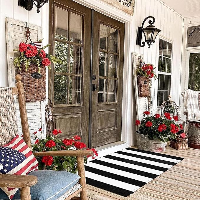 LEEVAN Black and White Outdoor Rug 2.3' x 3.6', Washable Striped Front Porch Rugs, Cotton Woven Layered Front Door Mat, Farmhouse Entryway Rug Reversible Foldable Indoor Doormat for Layered