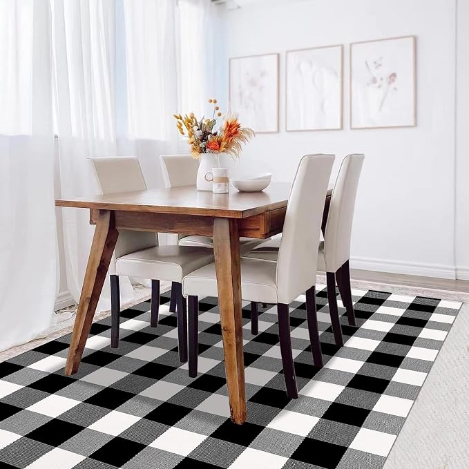 SEEKSEE Buffalo Plaid Rug 4' x 6' Black and White Large Front Door Mat, Layering Area Rug, Washable Cotton Rug for Outdoor Patio Entryway Indoor Living Room Kitchen Dining Room Decor