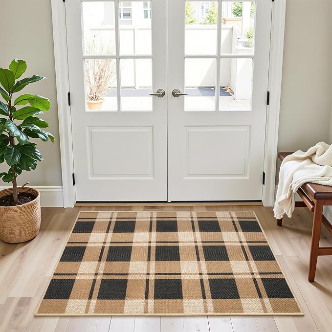 AROGAN Small Checkered Entry Rug, 2x3 Jute Rug Front Door Mat, Washable Non Slip Area Rug,Farmhouse Design Neutral Geometric Low Pile Rugs for Floor Carpet Entryway Porch Doorway, Black and Brown