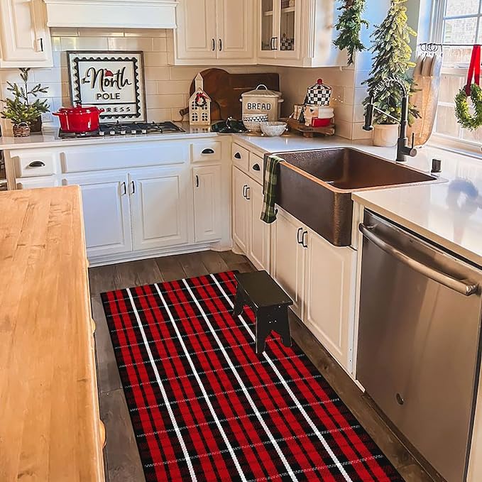 Bottalive Christmas Plaid Outdoor Rug, 2' x 4'3'' Red & Black Check Indoor/Outdoor Area Rug, Layering Rug for Hello/Welcome Door Mat, Machine Washable Cotton Woven Farmhouse Mat for Front Porch Décor