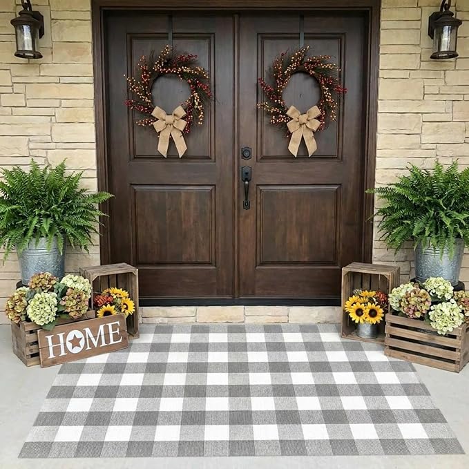SEEKSEE Buffalo Plaid Rug 4' x 6' Gray and White Large Front Door Mat, Layering Area Rug, Washable Rug for Outdoor Patio Entryway Indoor Living Room Kitchen Dining Room Decor