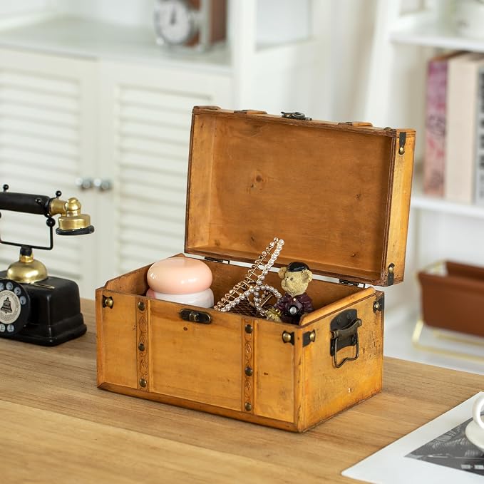 Vintiquewise Farmhouse Antique-Style Wood Treasure Chest with Leather Straps & Front Latch Decorative Storage Trunk for Trinkets Jewelry or Letters Rustic Accent for Home or Office Decor, Large