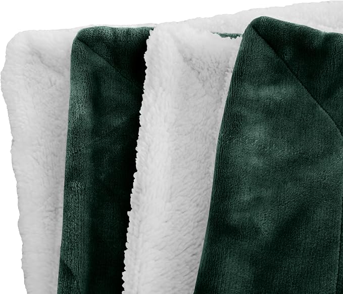 Elegant Comfort Luxury Ultra-Plush Velvet Touch Fleece Throw Soft, Warm, Cozy| Micromink Sherpa-Backing Reversible Blanket for Bed, Sofa and Couch, Solid Hunter Green