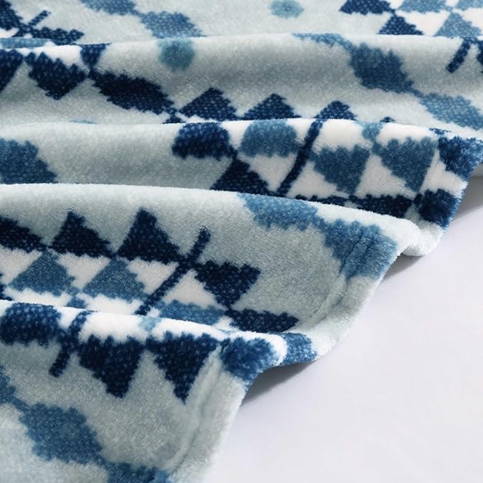Wrangler - Twin Size Blanket, Super Soft & Reversible Plush Fleece Bedding, Throw Blanket for Couch or Bed (Westin Blue)