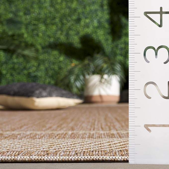 SAFAVIEH Courtyard Accent Rug 2'7"x5', Dark Beige & Beige CY8477-39321