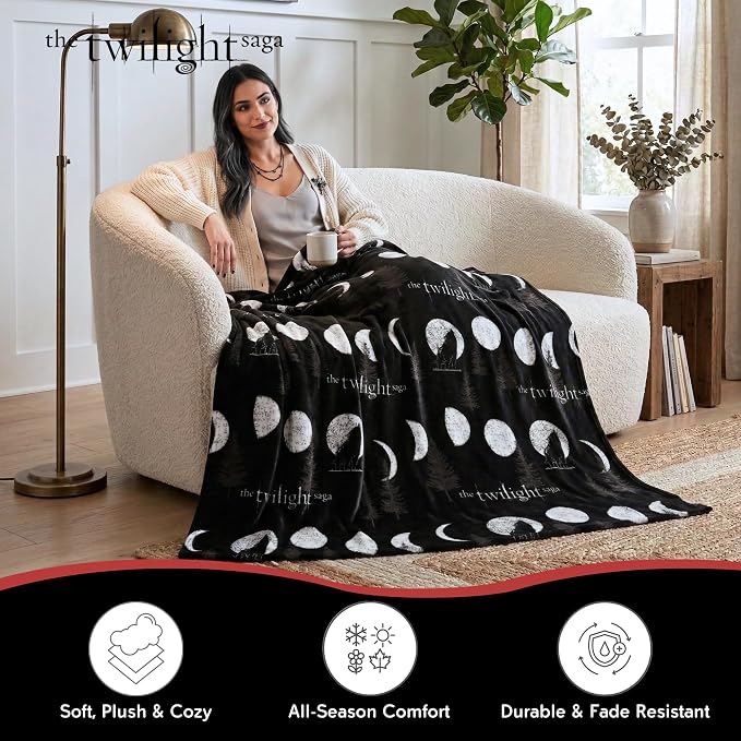 Twilight The Saga Throw Blanket, Super Soft Cozy Plush Bedding, 70" x 50", (Officially Licensed Product) by Franco Collectibles