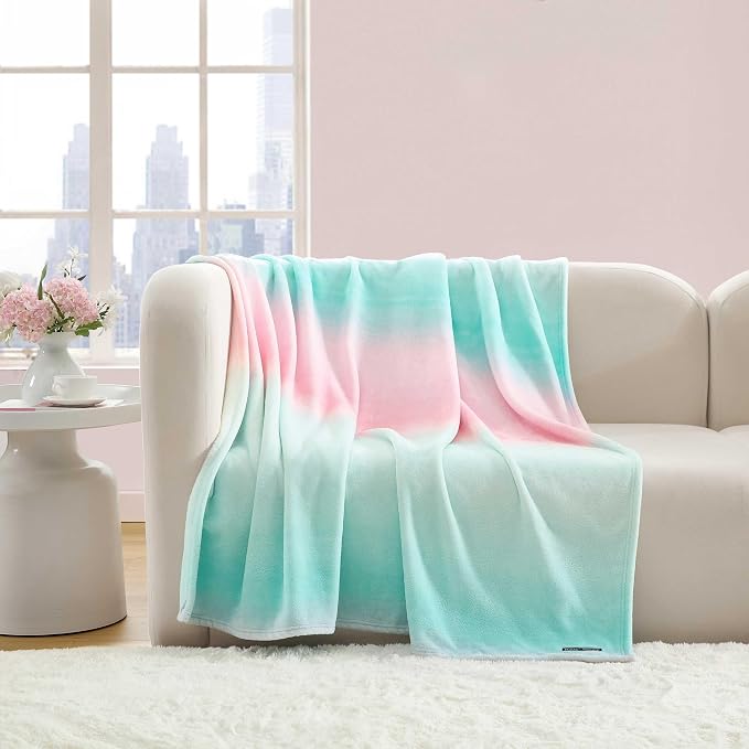 Betsey Johnson - Blanket, Buttery-Soft Throw Blanket for Couch or Bed, Boldly Plush & Oversized Bedding (Ombre Blue, 50" x 70")