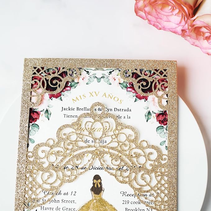 Hosmsua 50PCS Personalized Gold Glitter Quinceanera Invitations Kit, 5.1x7.3 Inch Laser Cut Floral Crown Pocket Quinceanera Invitation Cards with Envelopes for Birthday Quince Anos Invite