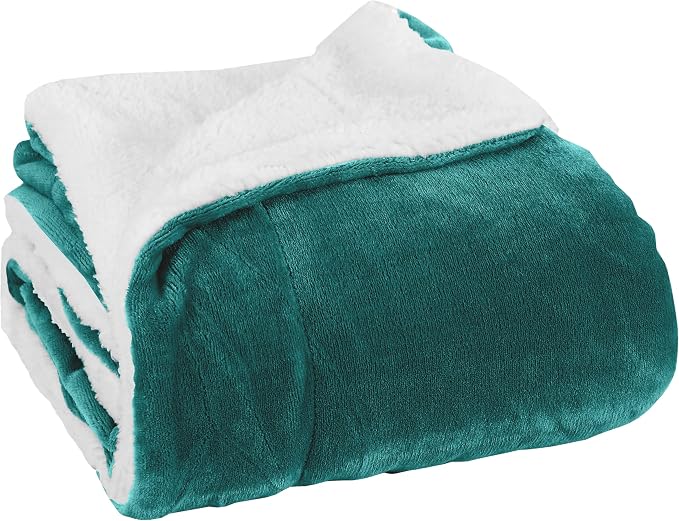 Elegant Comfort Luxury Ultra-Plush Velvet Touch Fleece Throw Soft, Warm, Cozy| Micromink Sherpa-Backing Reversible Blanket for Bed, Sofa and Couch, Solid Turquoise