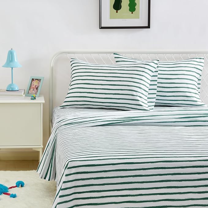 Amazon Basics Microfiber Kids' Sheet Set with Pillowcase, 4-Piece, Full, Green Stripes