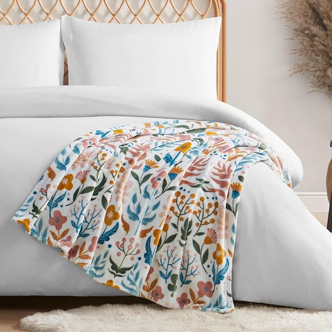Jessica Simpson Plush 50"X70" Throw Blanket - Mila Floral - Luxurious Plush Blanket for Ultimate Comfort and Cozy Warmth
