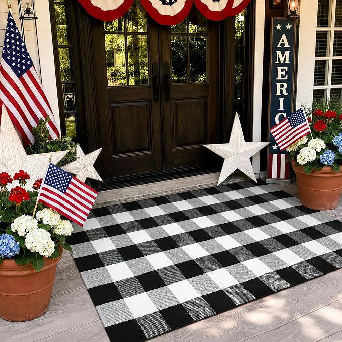 KIMODE Buffalo Plaid Outdoor Rug 3x5, Farmhouse Cotton Front Door Mat, Washable Black and White Checkered Rug Spring Outdoor Decor for Welcome Layered Door Mat Front Porch Entryway Kitchen