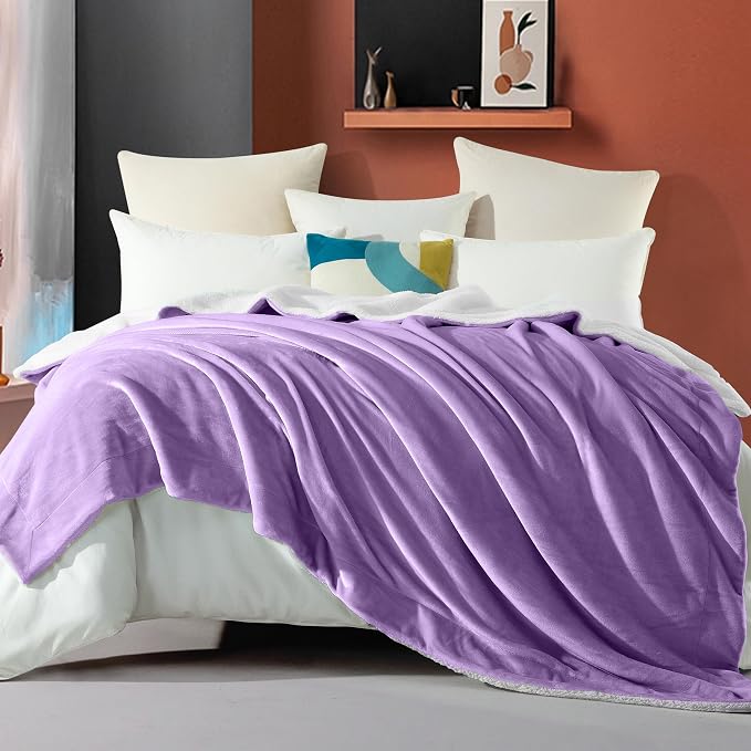 Elegant Comfort Ultra Soft Reversible Flannel Sherpa Blanket - Cozy Silky Fleece Throw for Couch, Bed - Plush Fuzzy Warm Winter Blanket for Gift, King, Lilac
