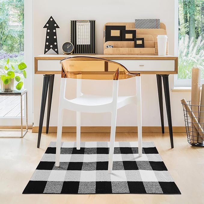 Buffalo Plaid Rug 2x3 Black and White Outdoor Mat Checkered Carpet | Cotton Woven Washable Front Porch Fall Layered Door Mats Carpet for Indoor Outdoor Entryway Farmhouse Decor