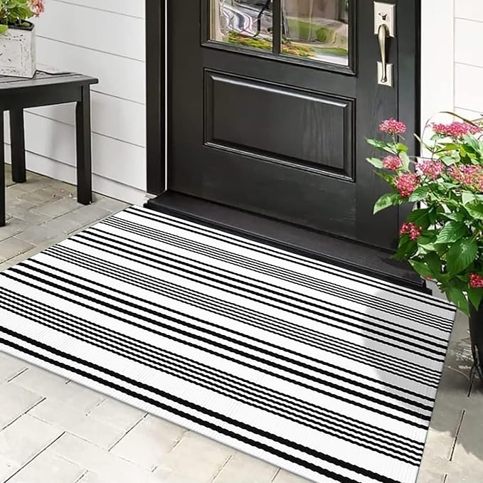 LEEVAN 2.3'X3.6' Black and White Striped Woven Reversible Outdoor Rug | Small Machine Washable Front Porch Rug, Cotton Entryway Door Mat, Indoor Layering Carpet for Farmhouse Bathroom Laundry