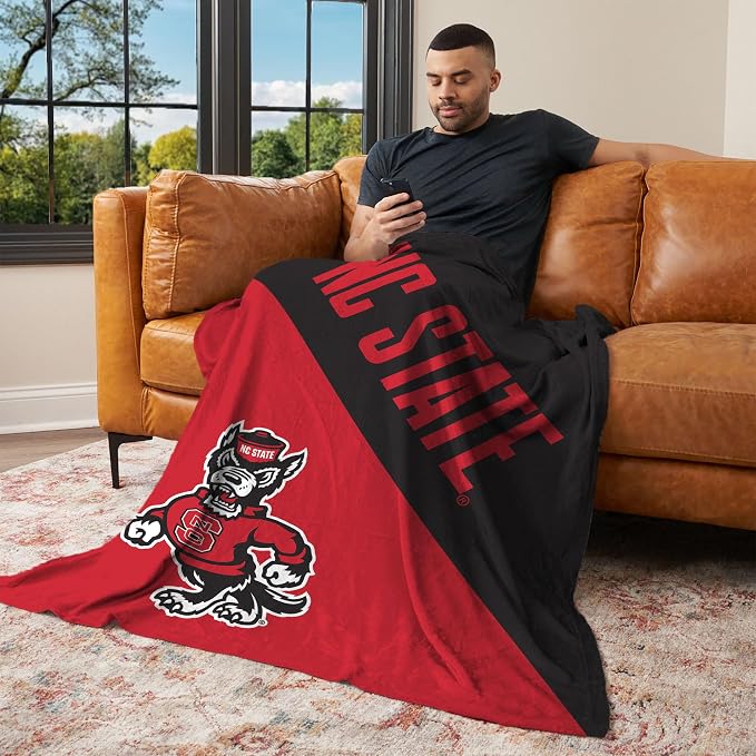 Northwest NCAA Silk Touch Throw Blanket, Ultra Soft Plush Polyester, Lightweight Warm Decorative Fan Gift, 46 x 60 in