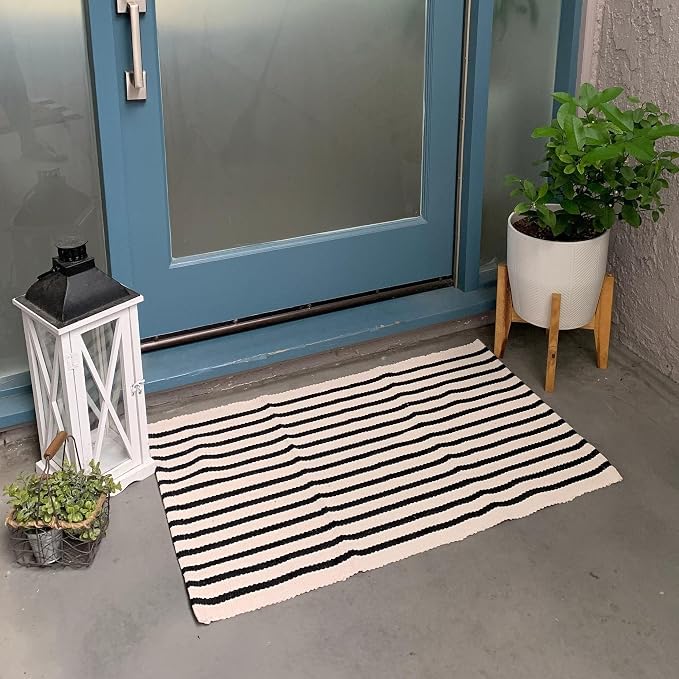 LEEVAN Black and White Striped Rug Doormat 2x3 Washable Front Porch Rug Farmhouse Layered Door Mats Outdoor Cotton Hand Woven Throw Carpet for Entryway/Front Steps/Bathroom/Home Entrance