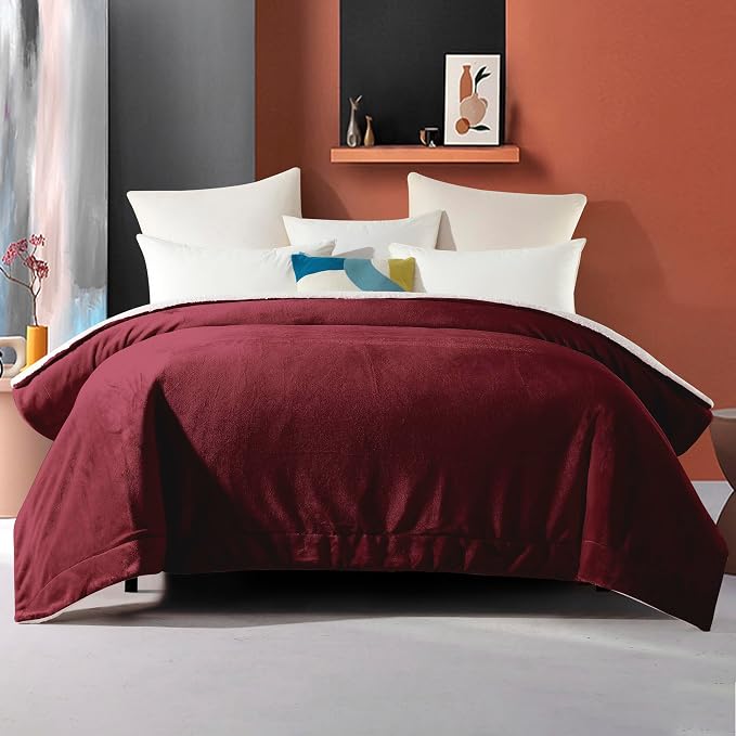 Elegant Comfort Ultra Soft Reversible Flannel Sherpa Blanket - Cozy Silky Fleece Throw for Couch, Bed - Plush Fuzzy Warm Winter Blanket for Gift, Twin, Burgundy