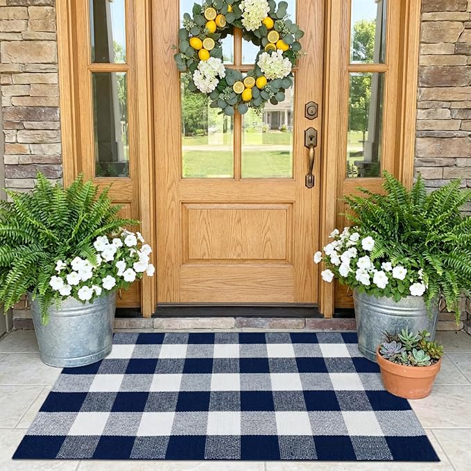 SEEKSEE Buffalo Plaid Outdoor Rug 27.5x43 Navy Blue and White Front Door Mat, Layering Rug for Porch, Washable Doormat, Front Porch Rug for Outdoor Entrance Entryway Patio Porch Decor