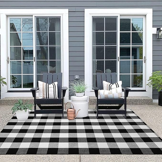 IOHOUZE Buffalo Plaid Checkered Rug 4x6 Ft Front Door Mats, Washable Area Rugs for Front Porch Decor, Spring Summer Welcome Mats Outdoor, Black White Rug for Farmhouse/Entryway/Home Entrance