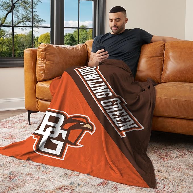 Northwest NCAA Silk Touch Throw Blanket, Ultra Soft Plush Polyester, Lightweight Warm Decorative Fan Gift, 46 x 60 in