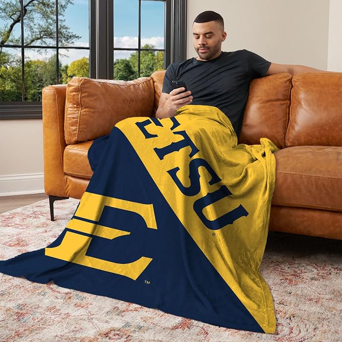 Northwest NCAA Silk Touch Throw Blanket, Ultra Soft Plush Polyester, Lightweight Warm Decorative Fan Gift, 46 x 60 in