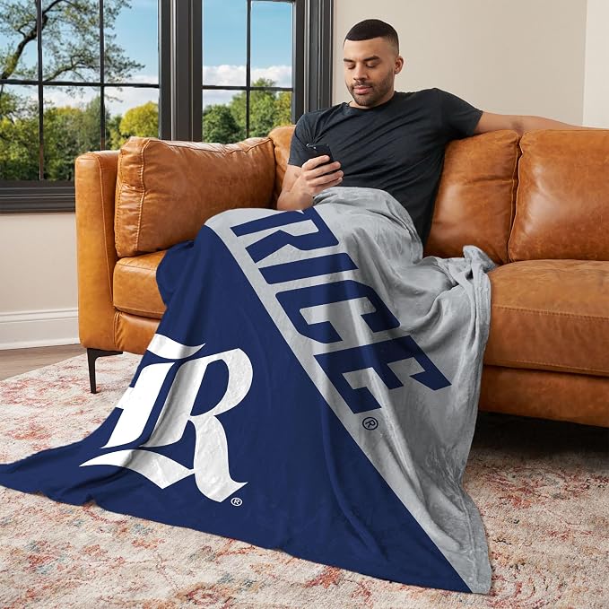 Northwest NCAA Silk Touch Throw Blanket, Ultra Soft Plush Polyester, Lightweight Warm Decorative Fan Gift, 46 x 60 in