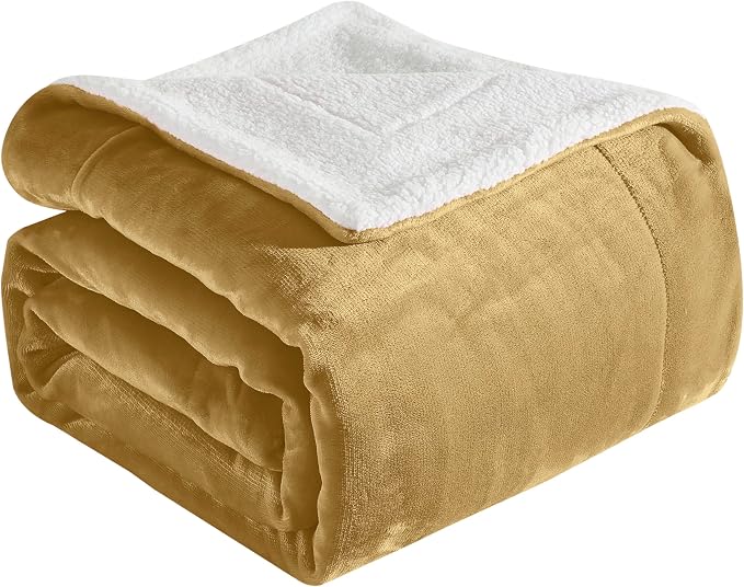 Elegant Comfort Ultra Soft Reversible Flannel Sherpa Blanket - Cozy Silky Fleece Throw for Couch, Bed - Plush Fuzzy Warm Winter Blanket for Gift, Twin XL, Gold