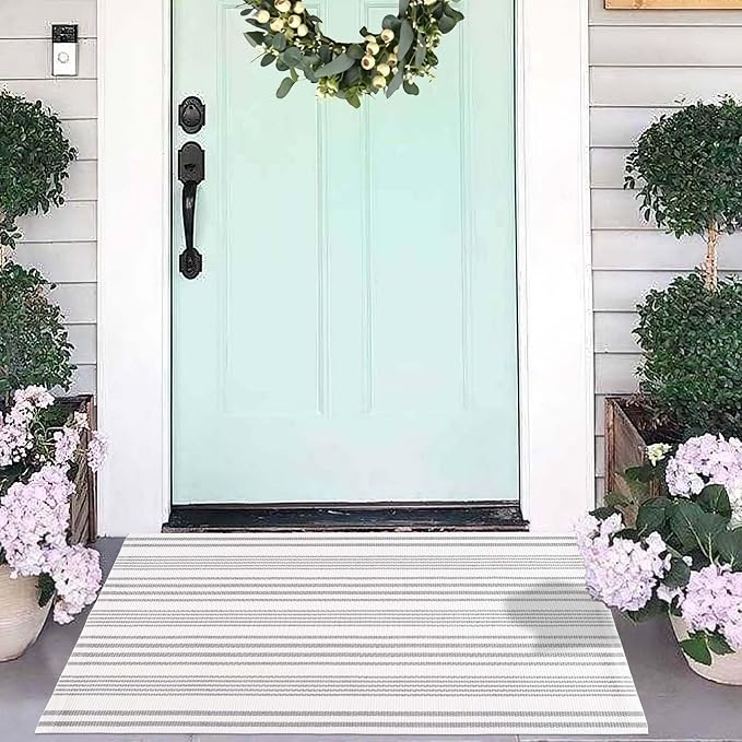 Grey and White Striped Outdoor Rug 24'' x 35'' Door Mat Outdoor Machine Washable Welcome Mats Cotton Hand-Woven Entryway Rug for Front Porch/Entryway/Laundry/Bathroom/Bedroom